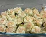 Foto del paso 4 de la receta: Alcachofas con cebolla caramelizada y gambas