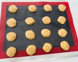 A picture of step 7 of Lace Cookies.