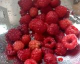 A picture of step 1 of My Raspberry Lollies.