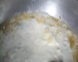 A picture of step 4 of Malai kofta in white gravy.