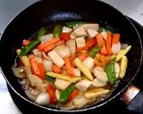รูปขั้นตอนการทำที่ 3 ของ ผัดผักรวมมิตรใส่ไก่ยอ