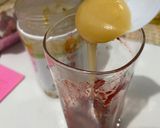 Foto langkah ke 4 dari resep Korean Strawberry Milk.