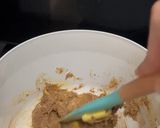 Foto langkah ke 2 dari resep Banana Choco Soft Cookies.