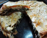 Foto del paso 4 de la receta: Tarta de espinaca con atún, huevo, tomate, queso y jamón!!!
