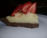 Foto del paso 5 de la receta: Tarta de frutillas, pastelera y masa de cacao!!