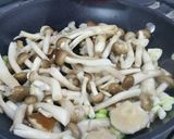 A picture of step 2 of Wild mushroom omelette with cilantro.