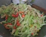 Foto langkah ke 6 dari resep Jangan Jepan Tempe (Sayur Labu Siam Tempe).