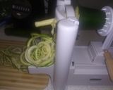 Foto del paso 1 de la receta: Espaguetis de zucchini con tinga