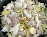 Foto del paso 4 de la receta: Tarta de cebolla caramelizada y queso de cabra