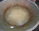 Foto langkah ke 3 dari resep Tumis Pindang Kecap.
