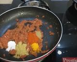 A picture of step 6 of Veg Frankie Roll.