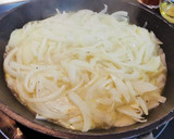 Foto del paso 2 de la receta: Coca de Cebolla confitada con Sobrasada