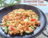 Foto langkah ke 5 dari resep Scramble Egg Tomat Timun.