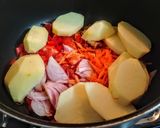 Foto del paso 1 de la receta: GUISO De🥔Papas...!🥕