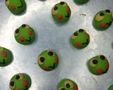 Foto langkah ke 5 dari resep Nastar Karakter Keroppi.