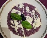 Foto del passaggio 10 della ricetta Risotto mirtilli e crema di gorgonzola
