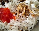 Foto langkah ke 3 dari resep Pad Thai.