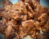 Foto del paso 7 de la receta: Cena venezolana: cachapas con carne, tequeños y salsa guasacaca