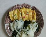 Foto langkah ke 12 dari resep Nasi Rumput Laut dan Cheesy Omelette.