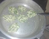 Foto del paso 4 de la receta: Buñuelos de acelga a la sartén