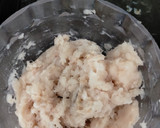 Foto del paso 1 de la receta: Hamburguesas de merluza en salsa de piquillo