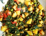 A picture of step 4 of Aloo methi matar.