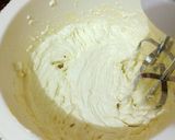 Foto langkah ke 1 dari resep Marble Butter Cake.