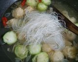 Foto langkah ke 3 dari resep Sayur Oyong bakso soun.