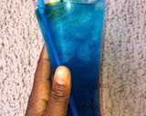 A picture of step 2 of Ocean mocktail.