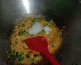Foto langkah ke 6 dari resep Ayam Saus Telur Asin.