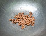 A picture of step 3 of Jowar Poha Chivda Mixture (Zero Oil).