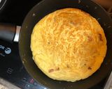 A picture of step 4 of Spaghetti Carbonara Frittata.