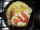 Omelette de queso y tomate