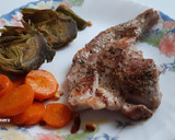 Foto del paso 5 de la receta: Chuletas de cerdo deshuesadas con alcachofas y zanahoria