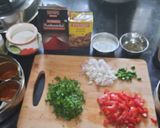 A picture of step 5 of Bhindi masala (sabzi).