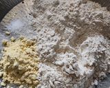 A picture of step 1 of Thalipeeth.