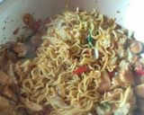 Foto langkah ke 3 dari resep Mie goreng.