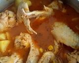 Foto del paso 4 de la receta: Guiso de alitas con maicitos