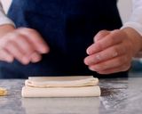 A picture of step 8 of Puff Pastry Sugar Cookies (Leaf-shaped Simple Pies).