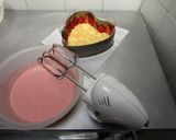 Foto del paso 3 de la receta: Tarta corazón mousse de fresa y maracuyá
