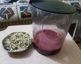 A picture of step 2 of Beetroot Carrot juice.