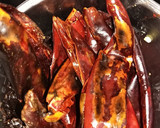 Foto del paso 3 de la receta: Mole Oaxaqueño con pollo y tortillas de maíz hechas a mano