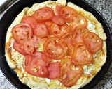 Foto del paso 4 de la receta: Pizza napolitana con huevo. 🍕