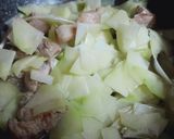 Hình bước làm 3 của món Su su xào thịt vai heo