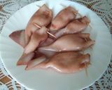 Foto del passaggio 2 della ricetta Calamari ripieni al sugo