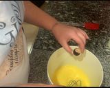 Foto del paso 2 de la receta: Bizcochuelo con tan solo 4 ingredientes