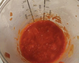 Foto del paso 3 de la receta: Merluza en salsa de pimientos del piquillo