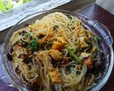 Foto langkah ke 6 dari resep Orak-Arik Bihun Sayuran.