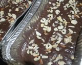 A picture of step 5 of Brownie Cake.