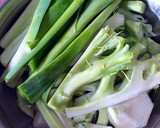 Foto del paso 2 de la receta: Sopa imperial de verduras con tronchos de coliflor y brócoli